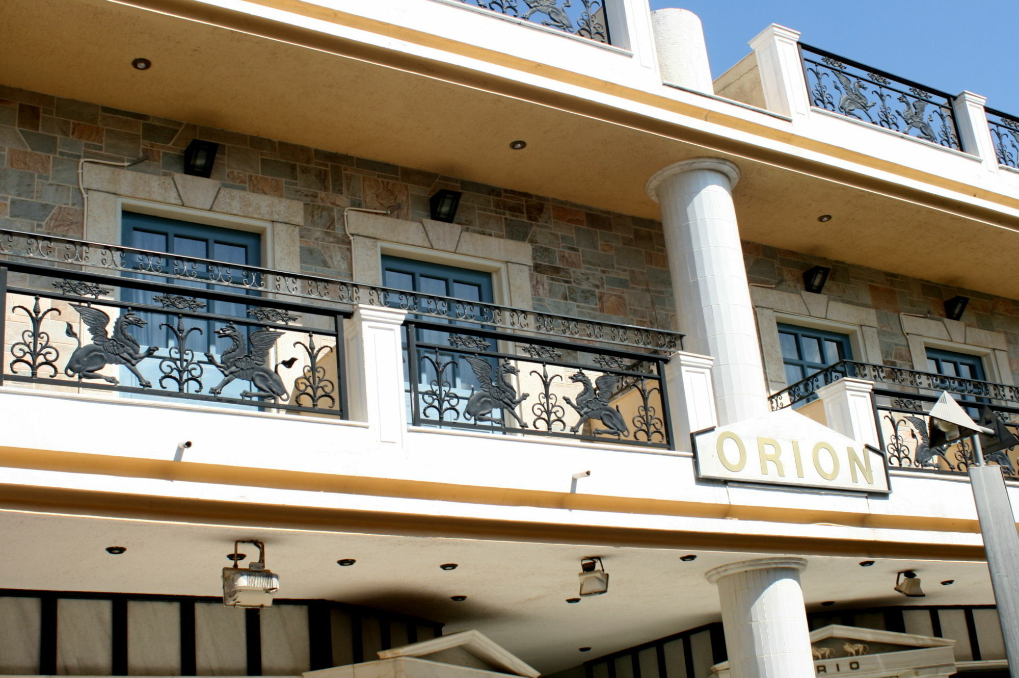 Orion Apartments Malia Eksteriør bilde